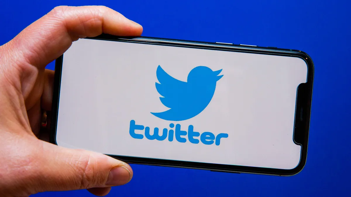 How to collect valid mobile phone numbers from Twitter data